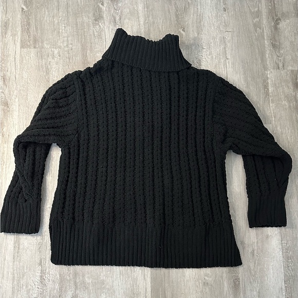 Aerie Quarter Zip Cable Car Cozy Comfort
Knit Sweater Sz XL - Picture 6 of 14